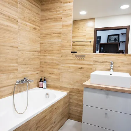 Apartment Nighthost Kleczkowska 49 M 20